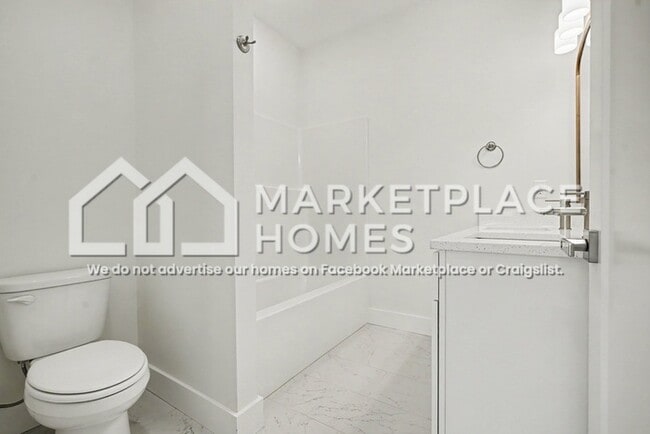 Building Photo - 107 Taverly Dr