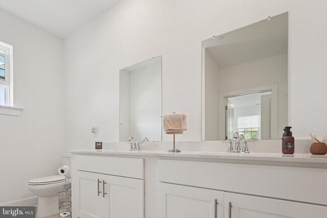 Building Photo - 5104 Mary Ashby Wy