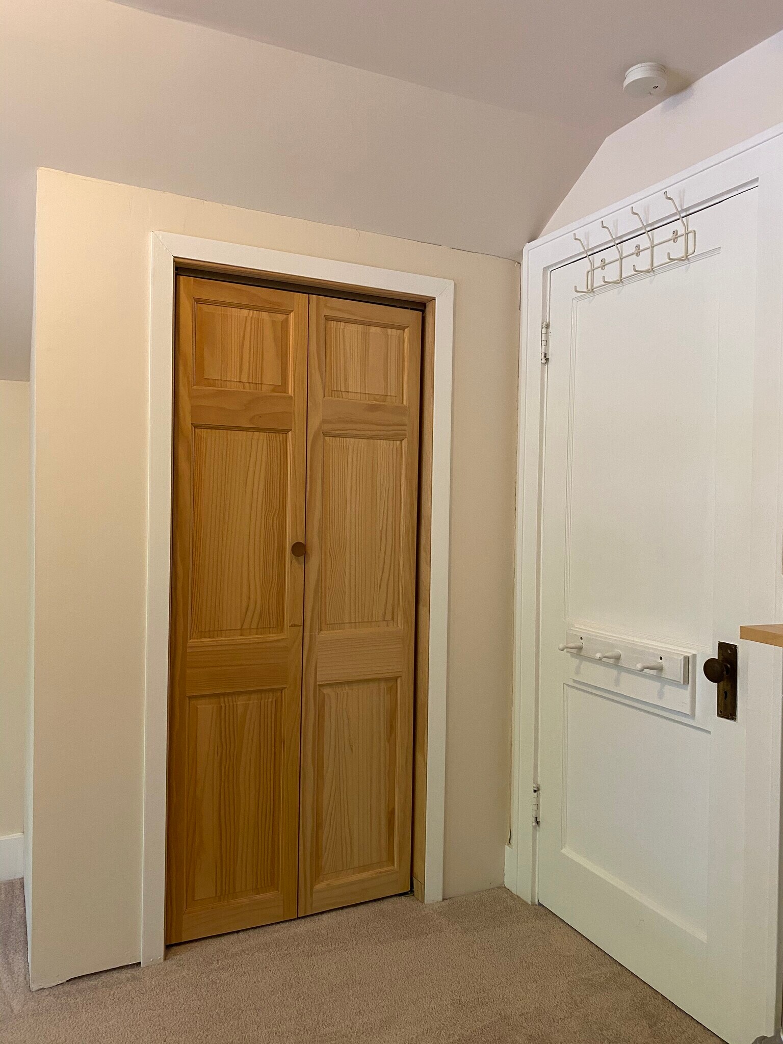 Bedroom - 1470 Sheldon St