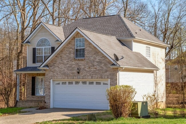 Building Photo - 104 Sundance Way