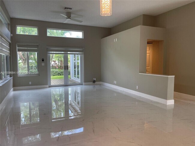 Building Photo - 10101 NW 5th St