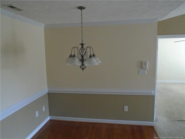 Building Photo - 1770 Renwick Dr