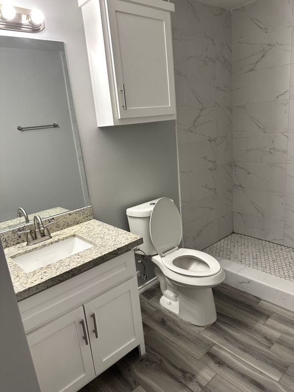 Building Photo - 324 Uva Ln