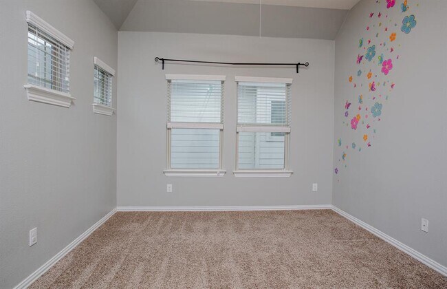 Building Photo - 2700 Auburn Chestnut Ln