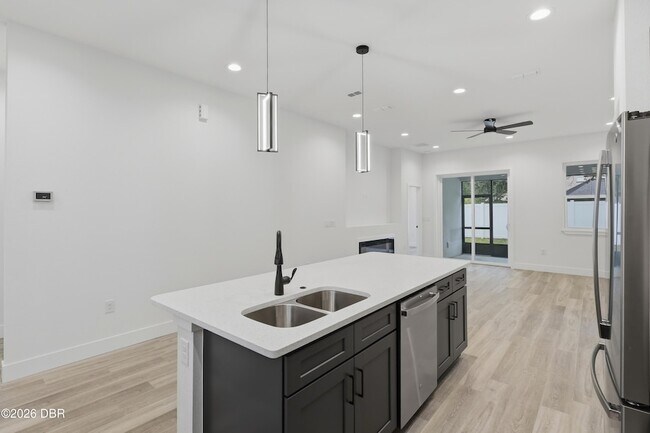 Building Photo - 8 Second Path Unit A