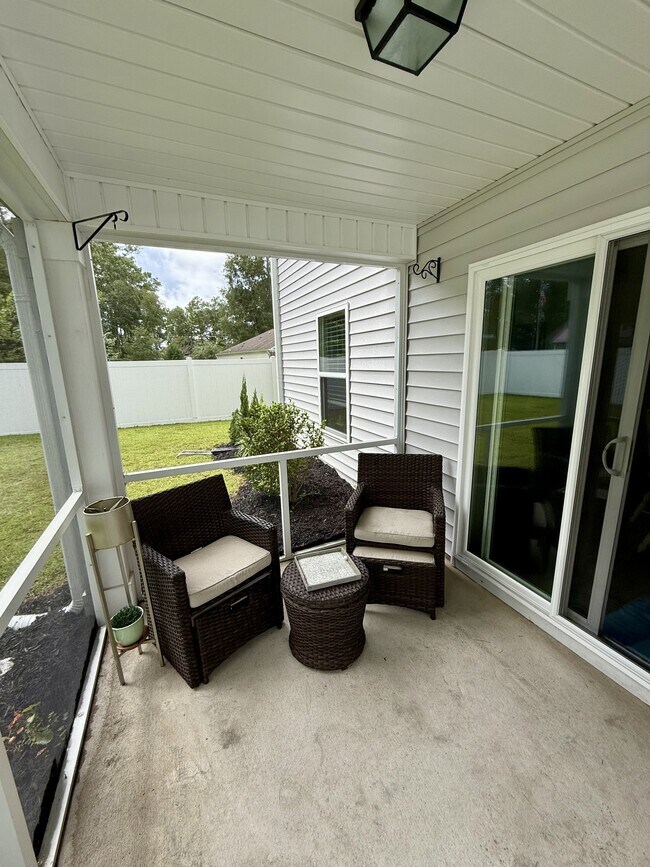 Building Photo - 500 Affinity Dr