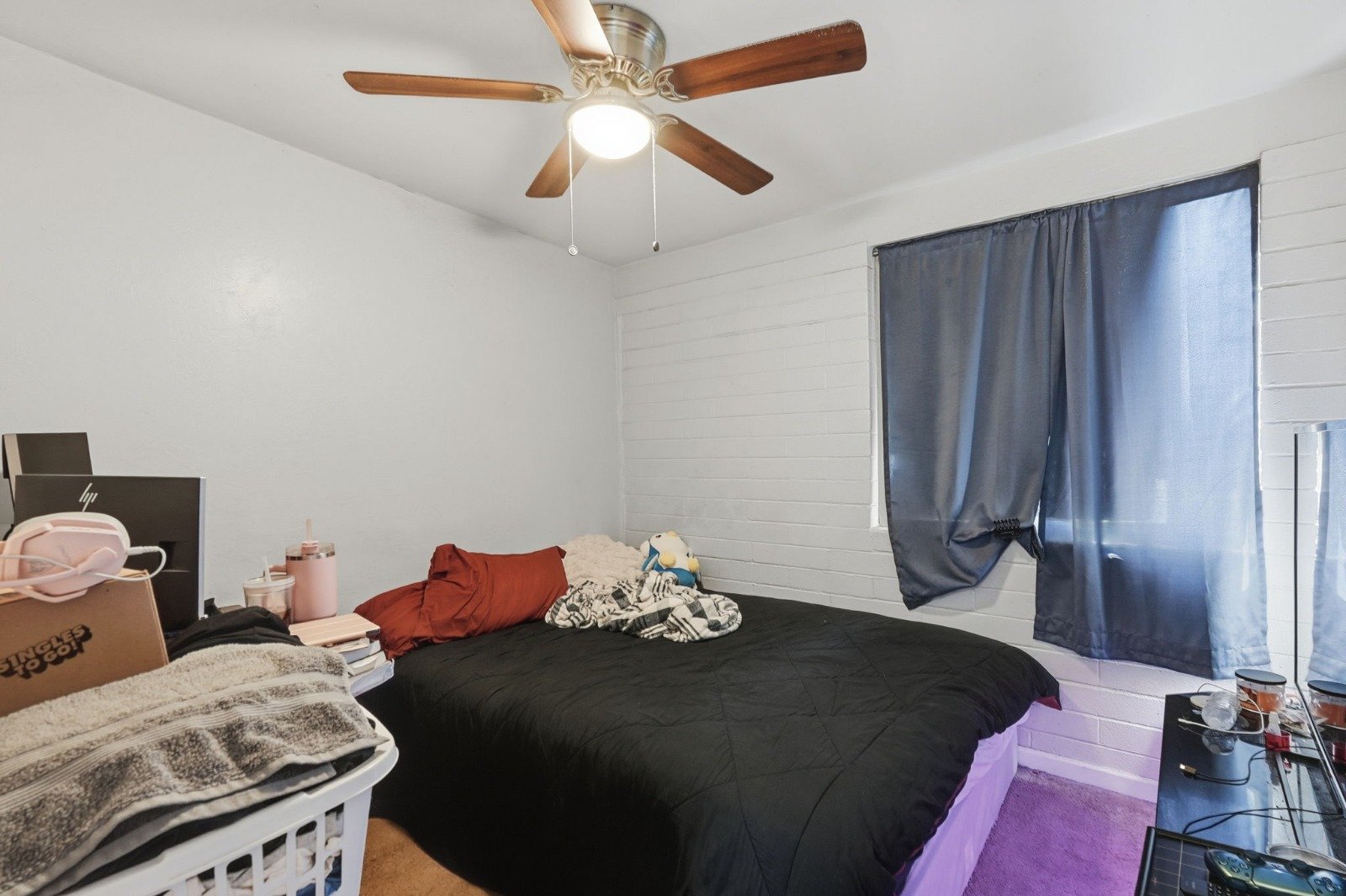 Building Photo - 2439 Parkside Dr