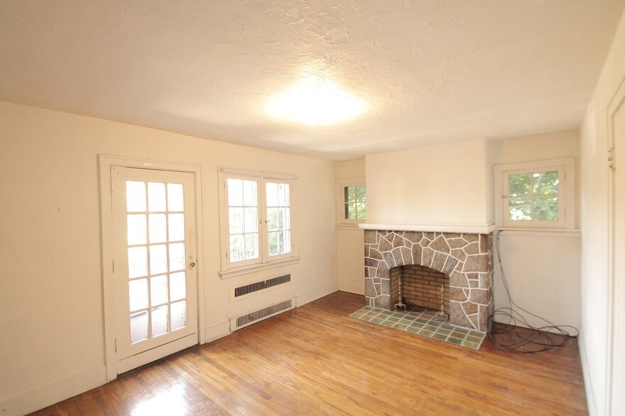 Building Photo - 1314 S Braddock Ave
