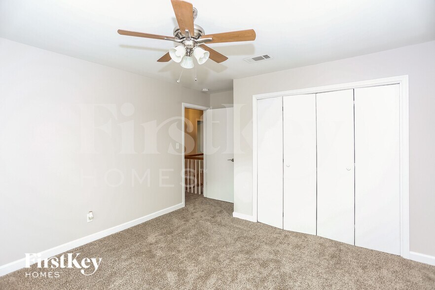 Building Photo - 6404 Pencade Ln