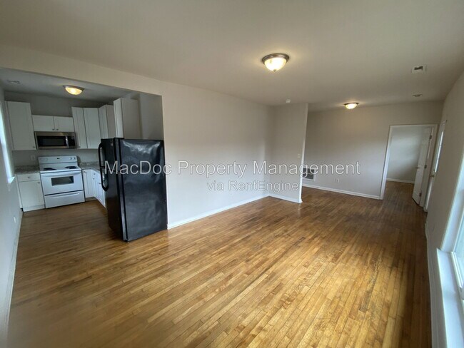 Building Photo - 311 McKinney St