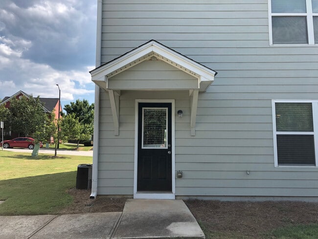 Building Photo - BRIDGEWATER HOME! PRE-LEASING FOR AUGUST 2 2026! 1/2 Off Deposit!