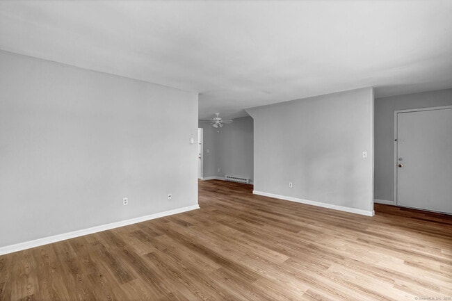Building Photo - 38 Wellington Dr