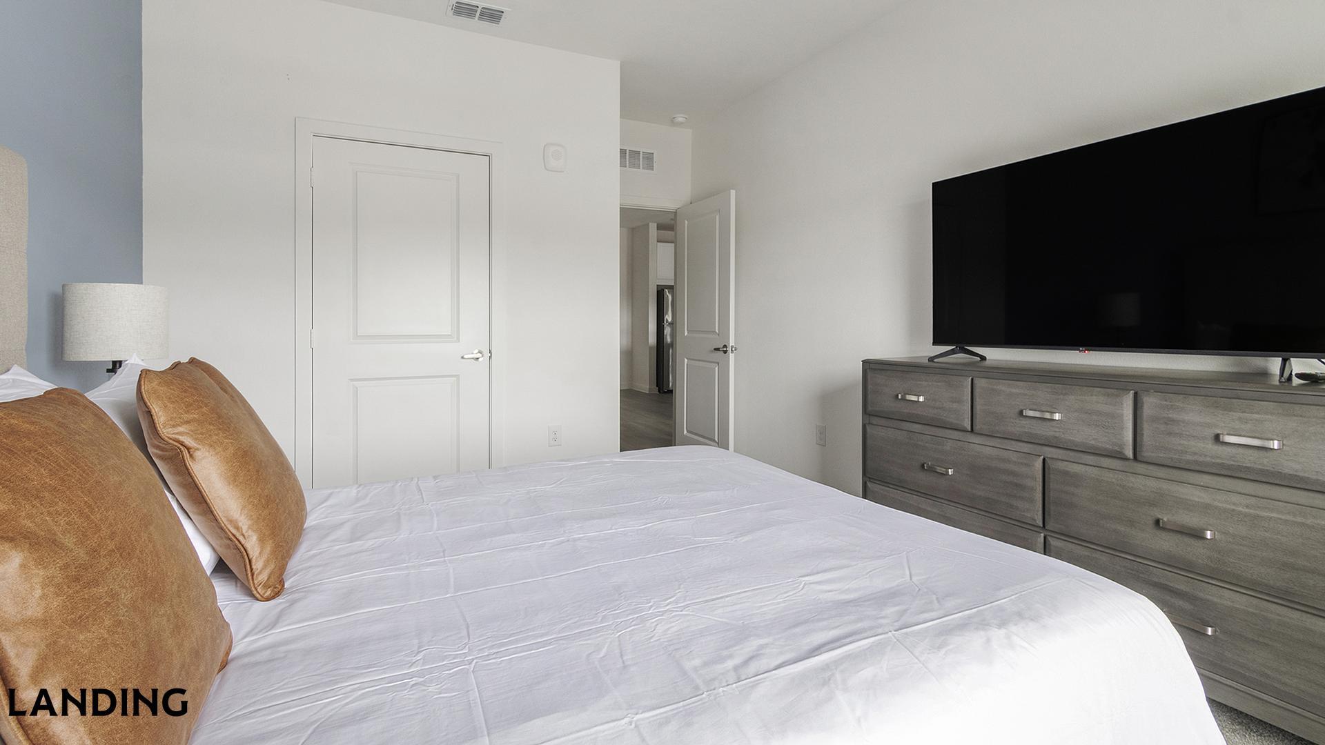 Building Photo - 12525 Tibbets Ln