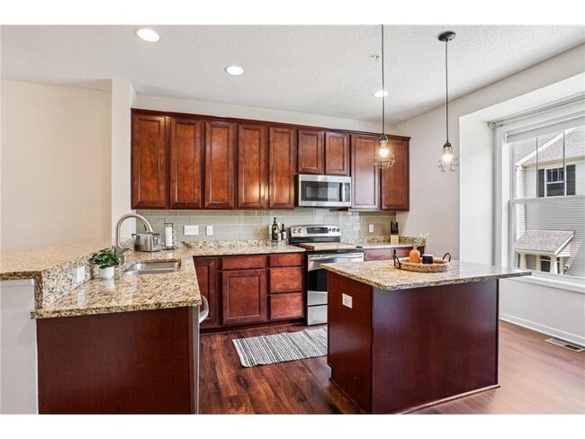 Building Photo - 8257 Norwood Ln N