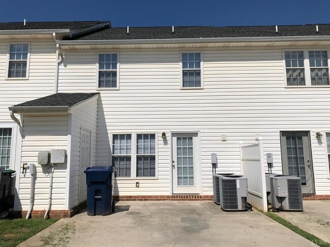 Building Photo - 607 Capstone Dr