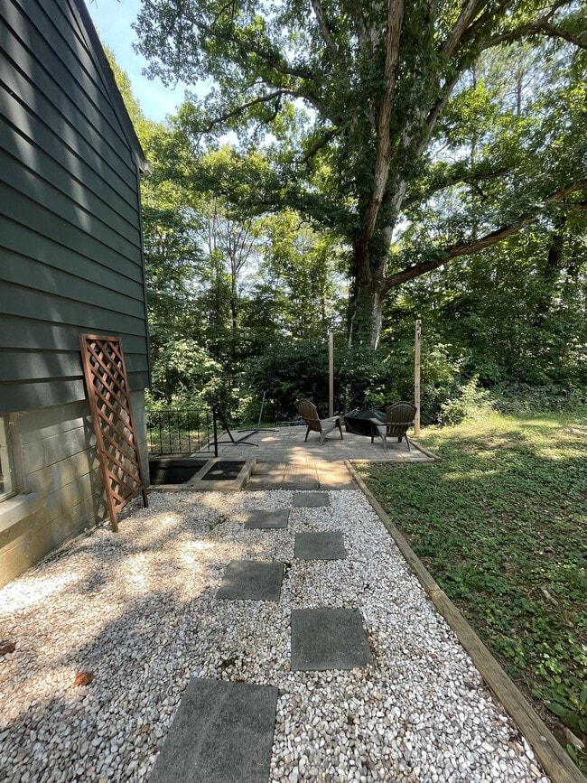 Building Photo - 185 Williams Rd