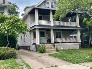 Building Photo - 2-Bedroom Lakewood Gem in the Heart of the...