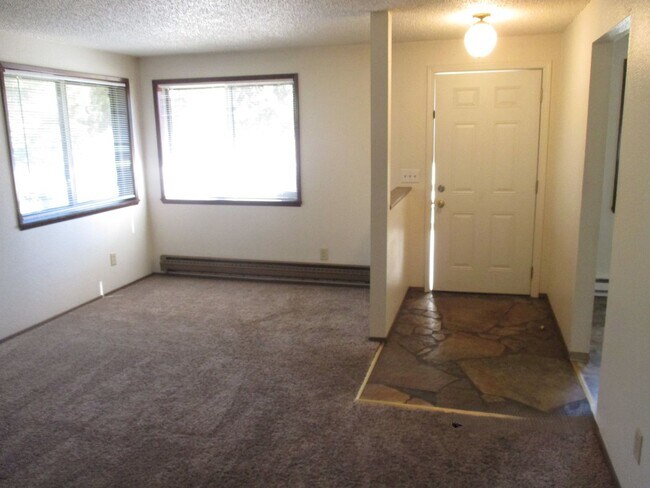 Building Photo - Paige-13104