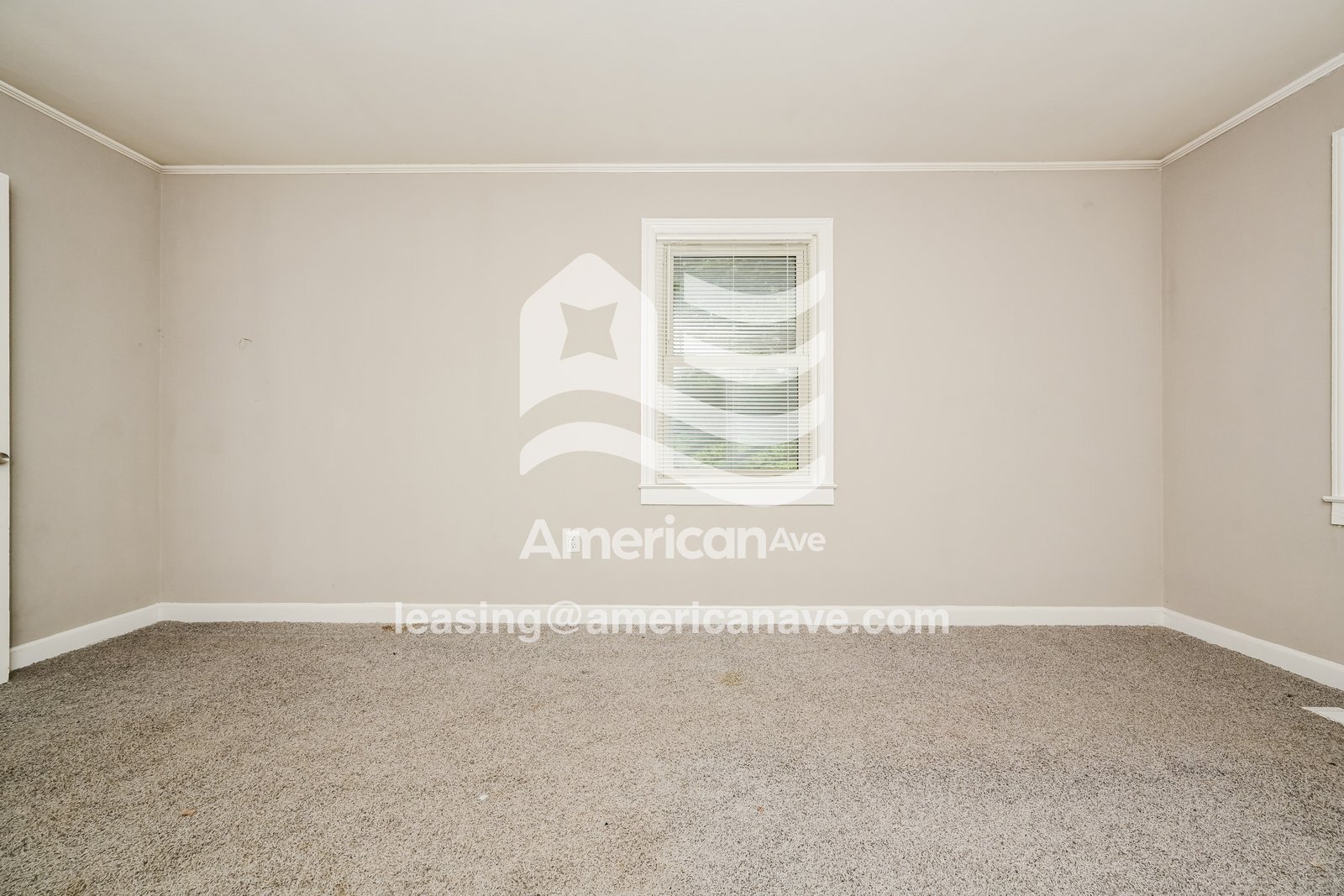 Building Photo - 156 Parkwood Ave