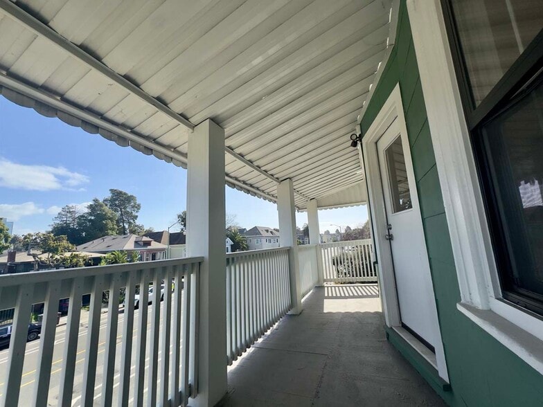 Building Photo - 1303 Adeline St