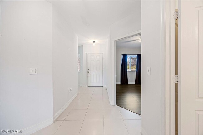 Primary Photo - 7823 Regal Heron Cir