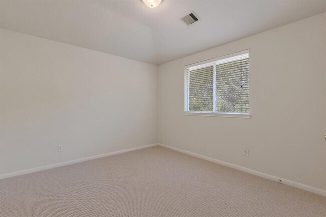 Building Photo - 2712 Park Falls Dr