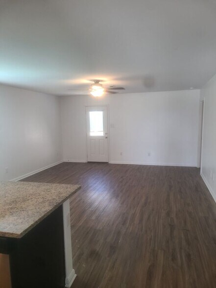 Building Photo - 18224 Speculator Ln