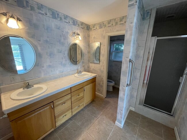 Building Photo - 1534 Oceanaire Dr
