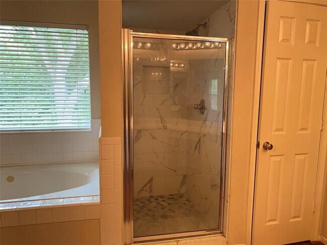 Building Photo - 6403 Portuguese Bend Dr