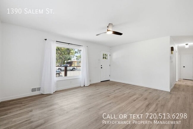 Building Photo - 1390 Salem St