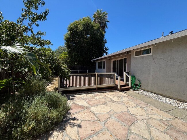 Building Photo - Move-In Ready Home with Remodeled Kitchen and Baths