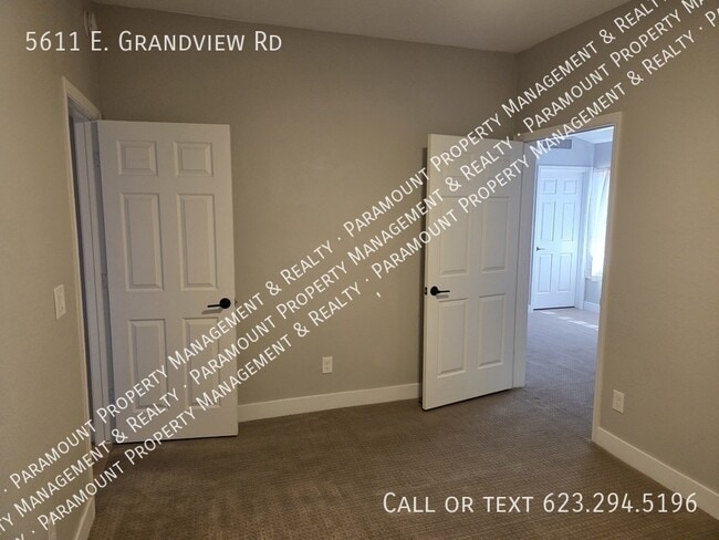Building Photo - 5611 E Grandview Rd