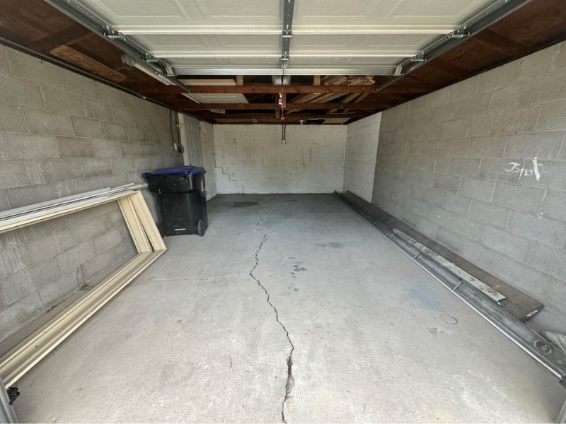 Building Photo - 115 Gillette Ave