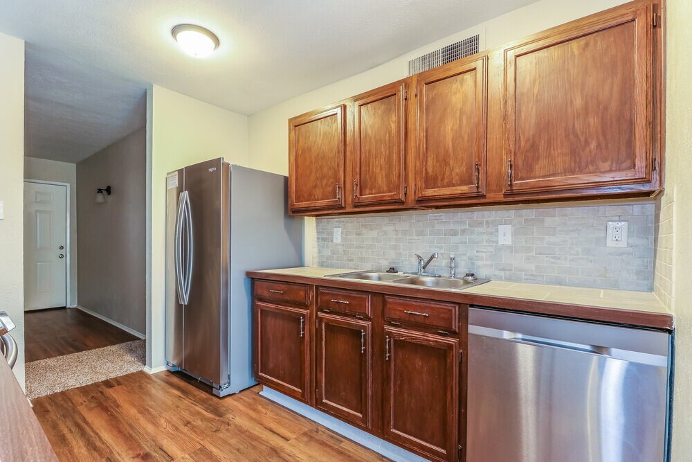 Building Photo - 3805 Bee Tree Ln