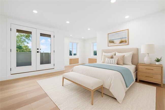 Building Photo - 7 Sheffield Ave