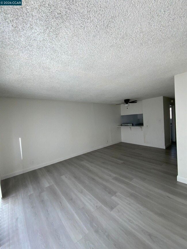 Building Photo - 461 Corte Arango