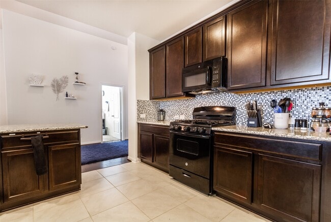 Building Photo - 6305 Rotherham St