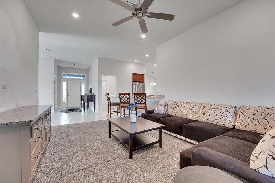 Building Photo - 8600 Merano Ave