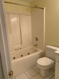 Building Photo - 330 Pin Oak Dr NW