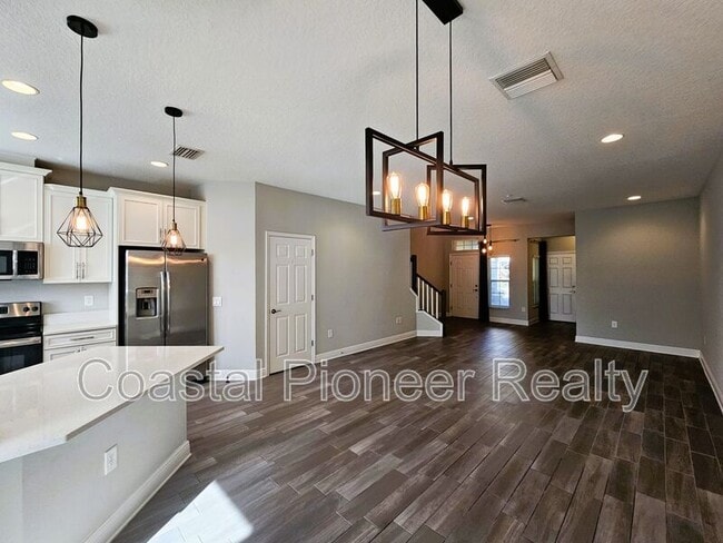 Building Photo - 30219 Southwell Ln