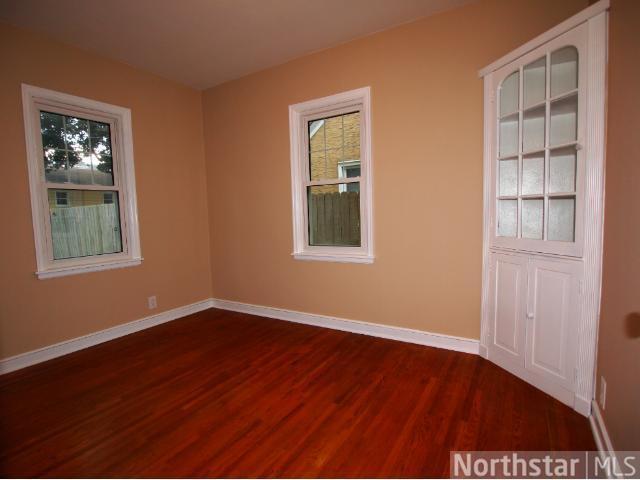 Building Photo - Beautiful 3 Bedroom Home in St.Paul!