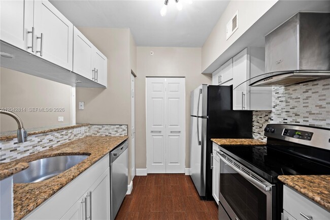 Building Photo - 3102 Tuscany Way