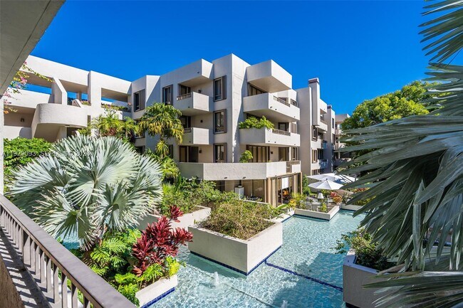 Building Photo - 121 Crandon Blvd