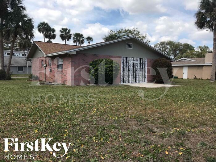 Building Photo - 1337 Mardrake Rd