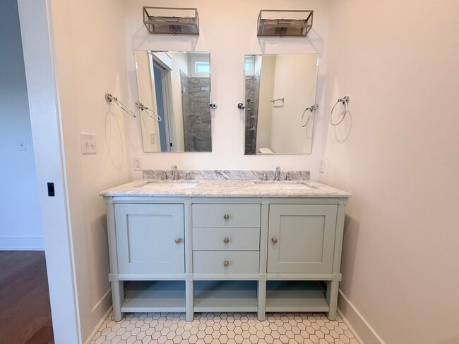 Building Photo - 3-Bedroom Home with Flex Room, Pool Access, and Stainless Steel Appliances Near Downtown Cookeville