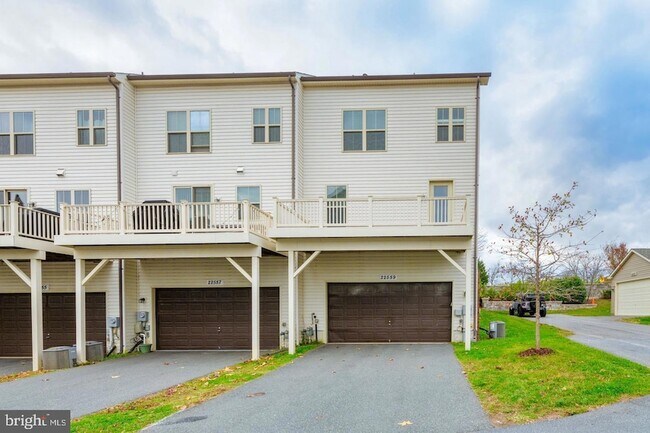 Building Photo - 22559 Clarksburg Rd