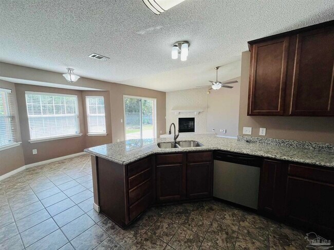 Building Photo - 5498 Keel Dr