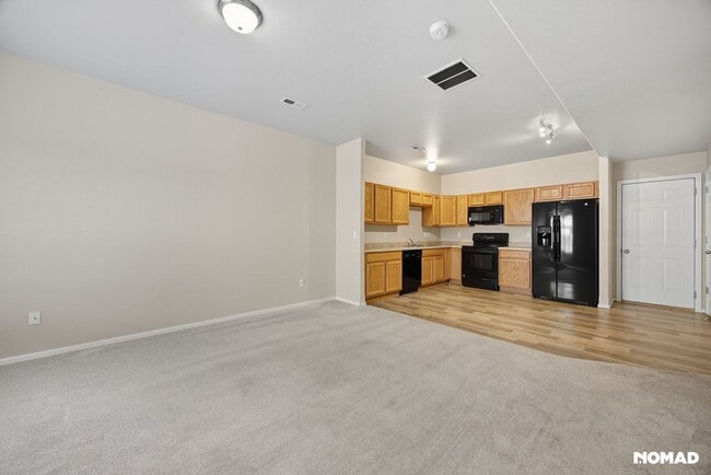 Building Photo - 3050 Shikra View