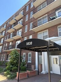 Building Photo - 5630 Pershing Ave