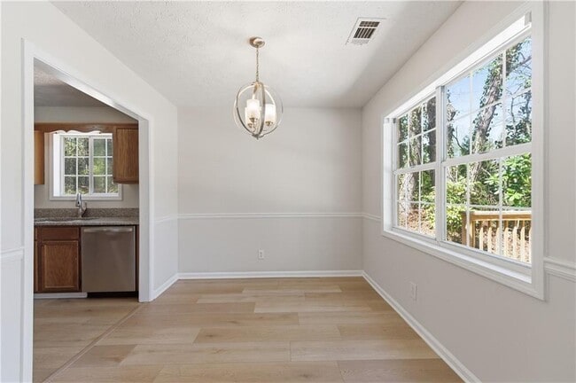 Building Photo - 201 Colony Springs Dr
